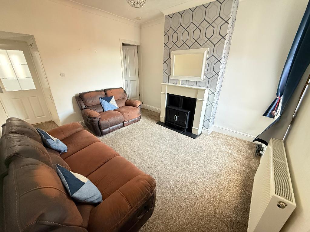 House in Stoke-on-Trent, Sneyd Green - View 4