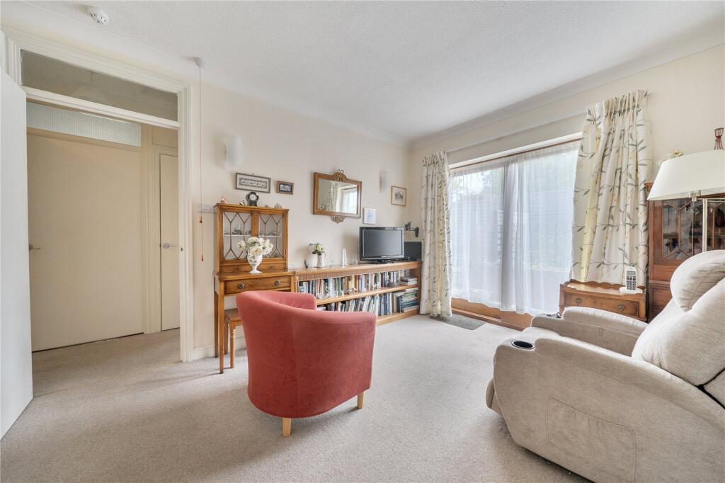 House in Hart, Hartley Wintney - View 4