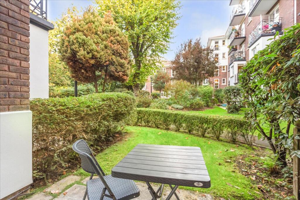 Brompton Park Crescent, London, SW6 photo 2