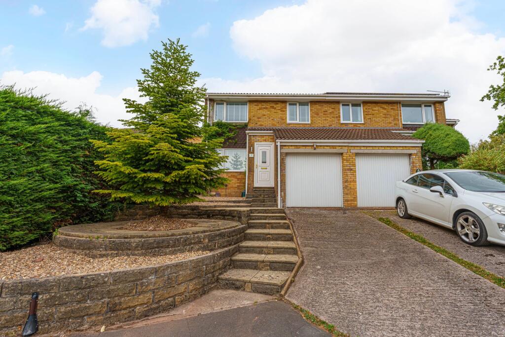Main image of property: Mountside, Risca, NP11