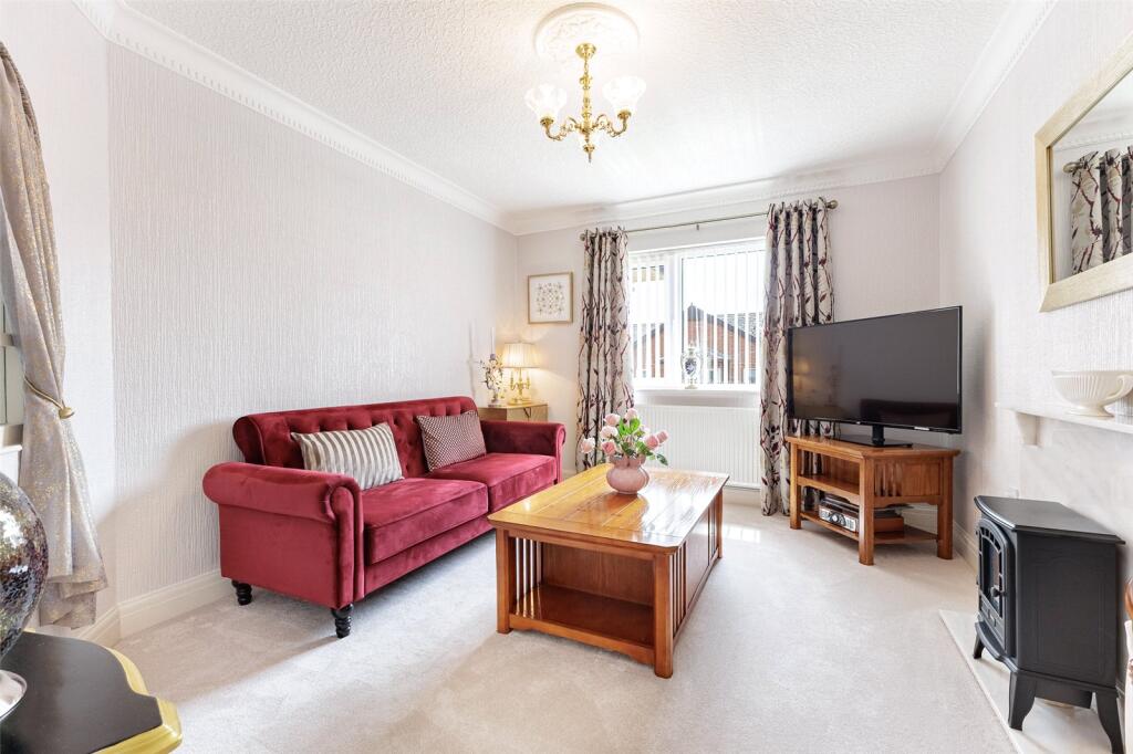 Apartment in Cardiff, Llanishen - View 5