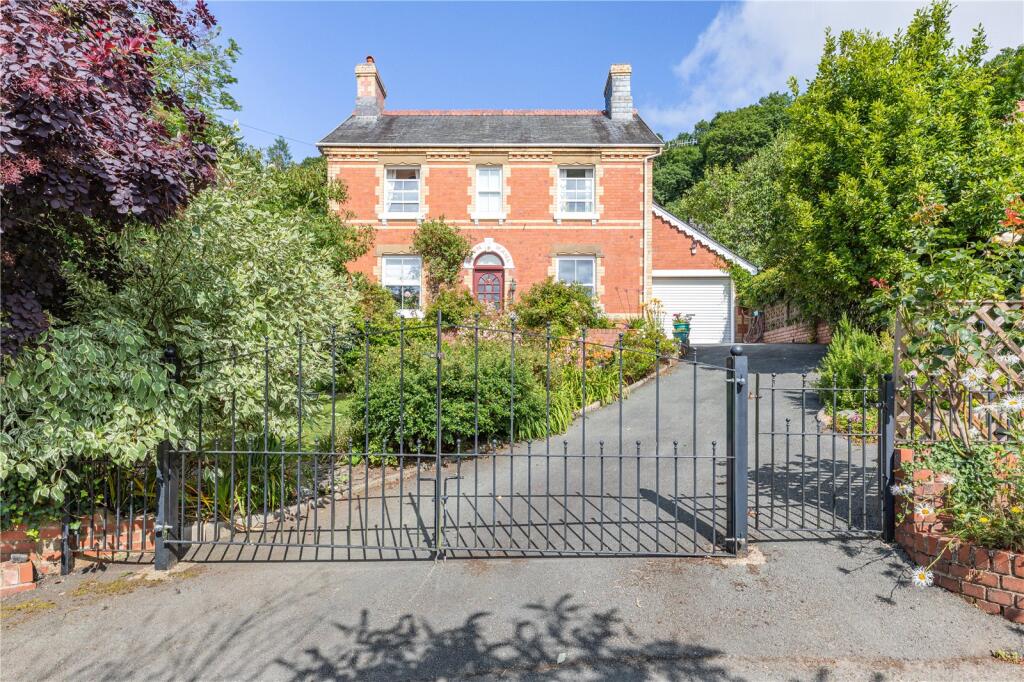 3-bed detached on Woodlands Road, Llanidloes, Powys, SY18, £330,000