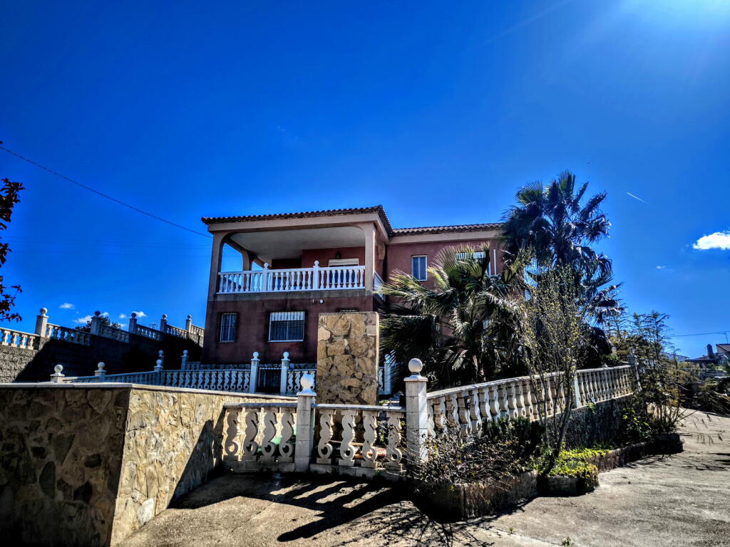 Main image of property: Valencia, Valencia, Montroy