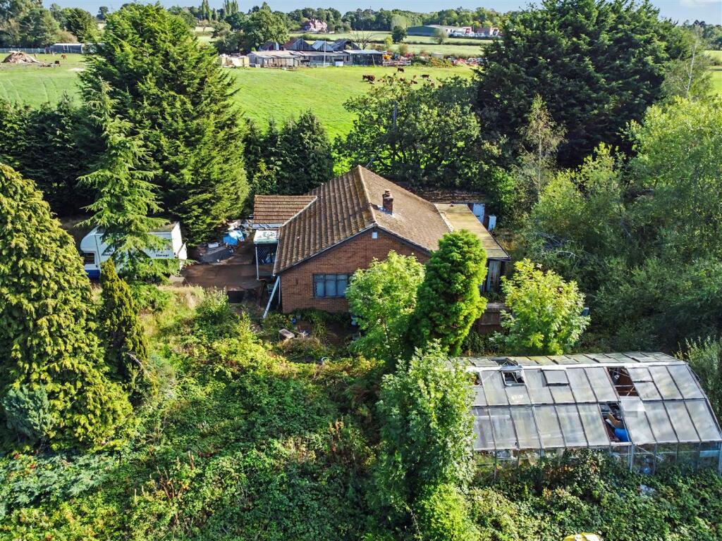House in Nottingham, Trowell Moor, Trowell - More