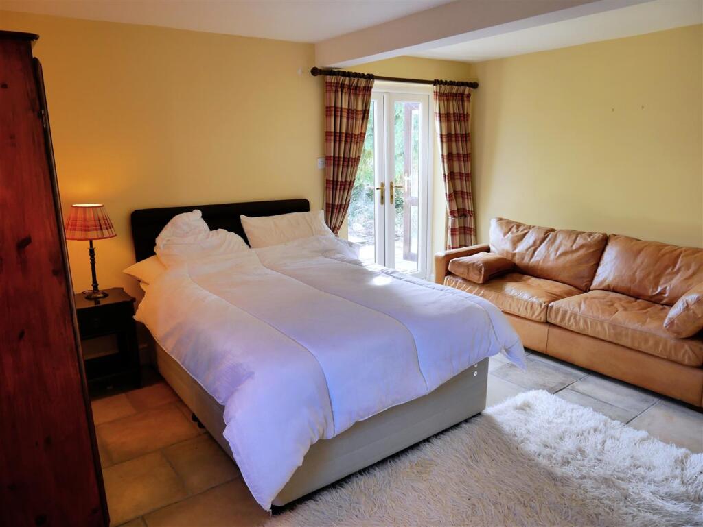 House in Swindon, Calne - View 4