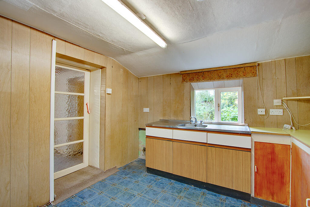 House in Preston - View 4