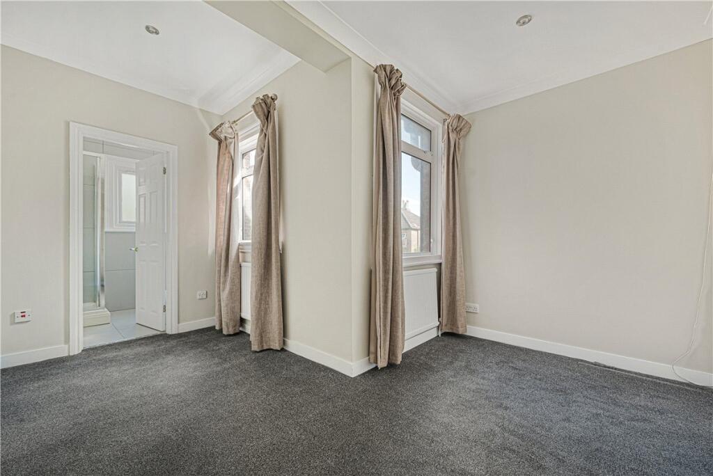 House in London, Broom Hill, Ramsden - View 4
