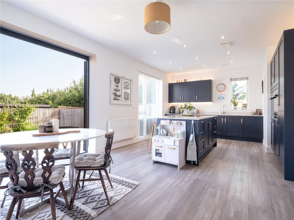 4, Ceres Place, Calne, SN11 photo 3