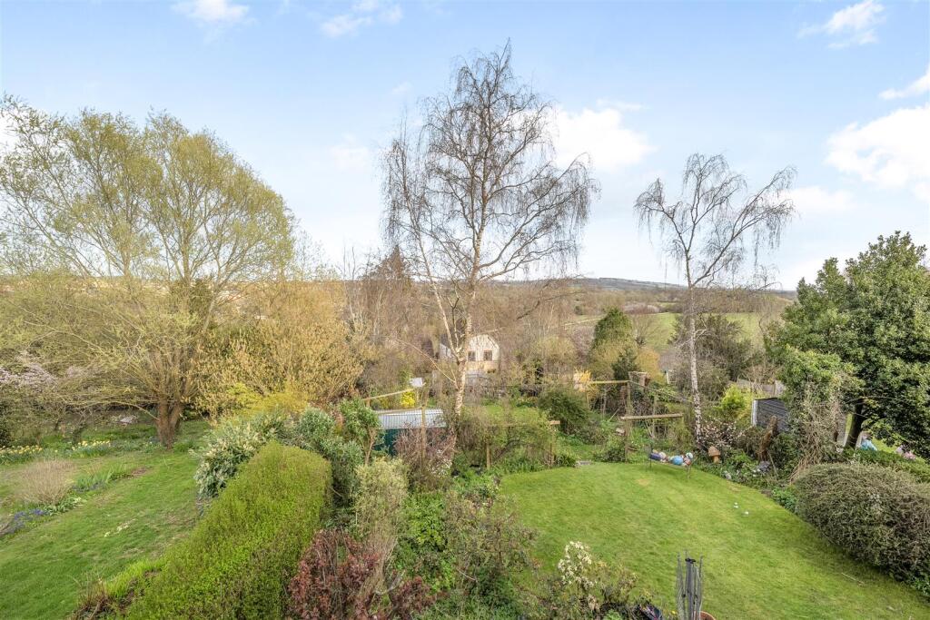 House in Swindon - View 5