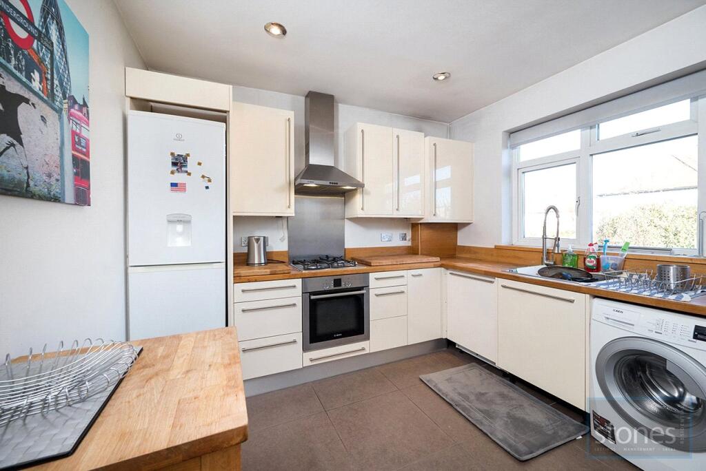 Millway, Mill Hill, London, NW7 photo 2