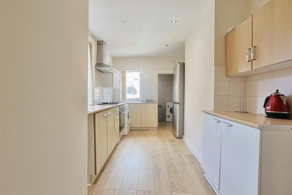 House in Newcastle upon Tyne - View 4