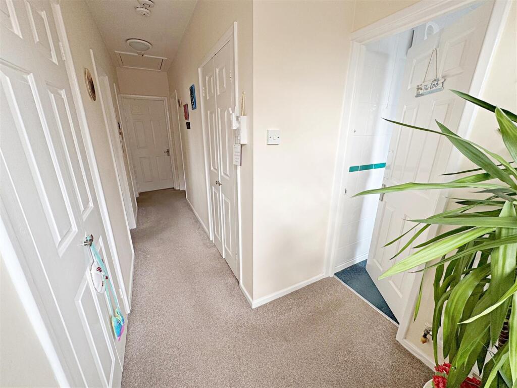 Apartment in Doncaster, North East Lincolnshire - More