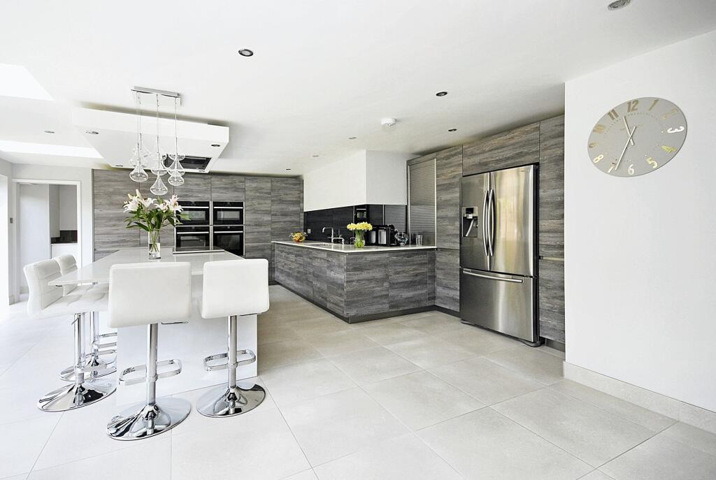 4-bed detached on Katherine Close, Penn, HP10, £1,000,000