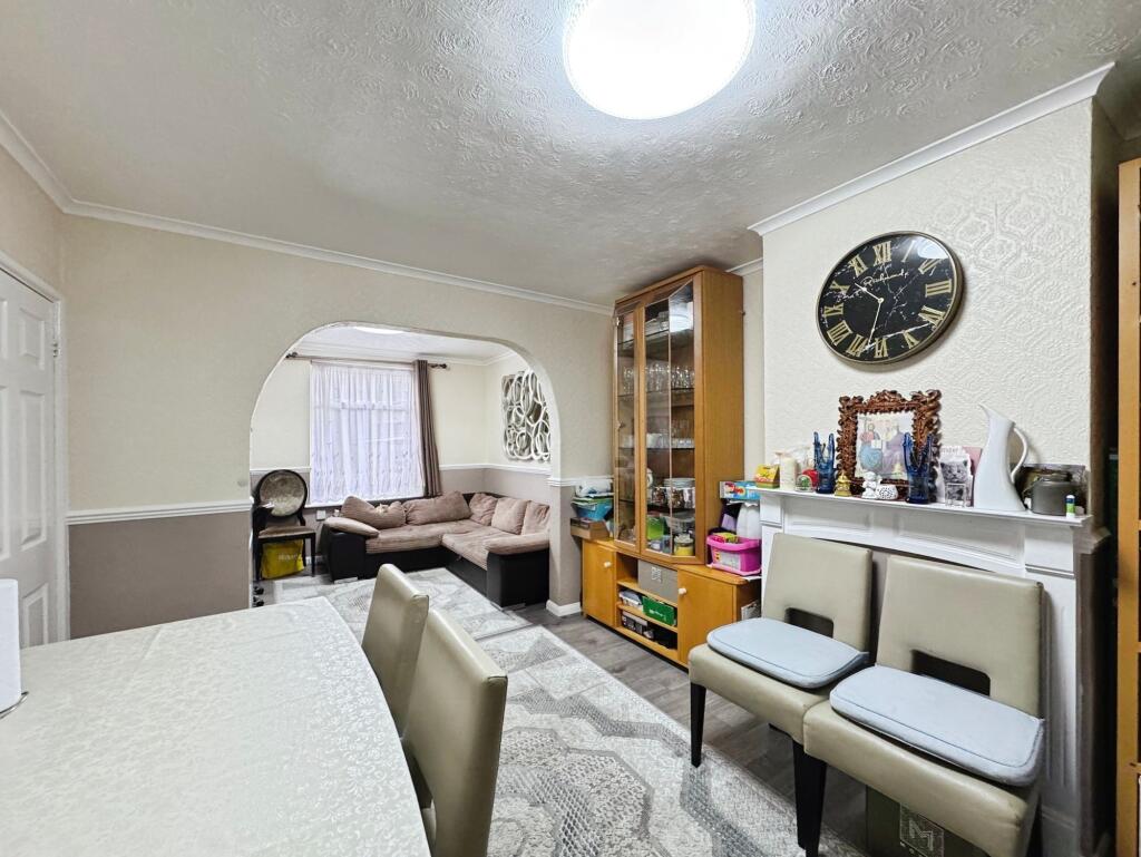 House in Harrow - More