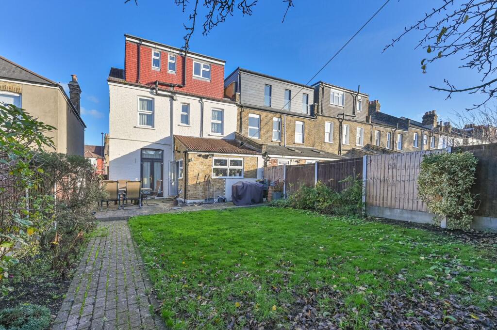 House in London - View 4
