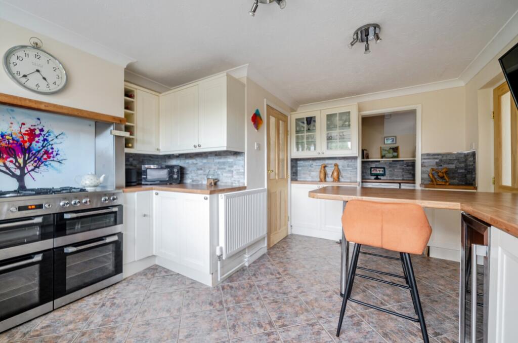 House in Sleaford, Heckington - View 3