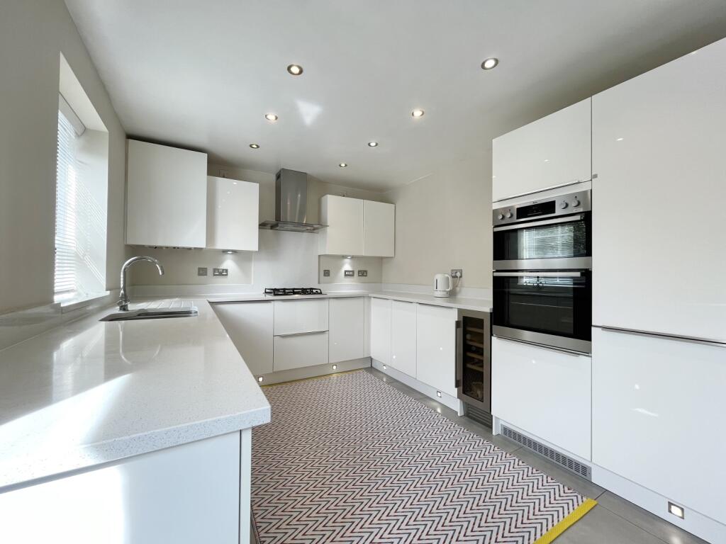 House in Wolverhampton - View 4