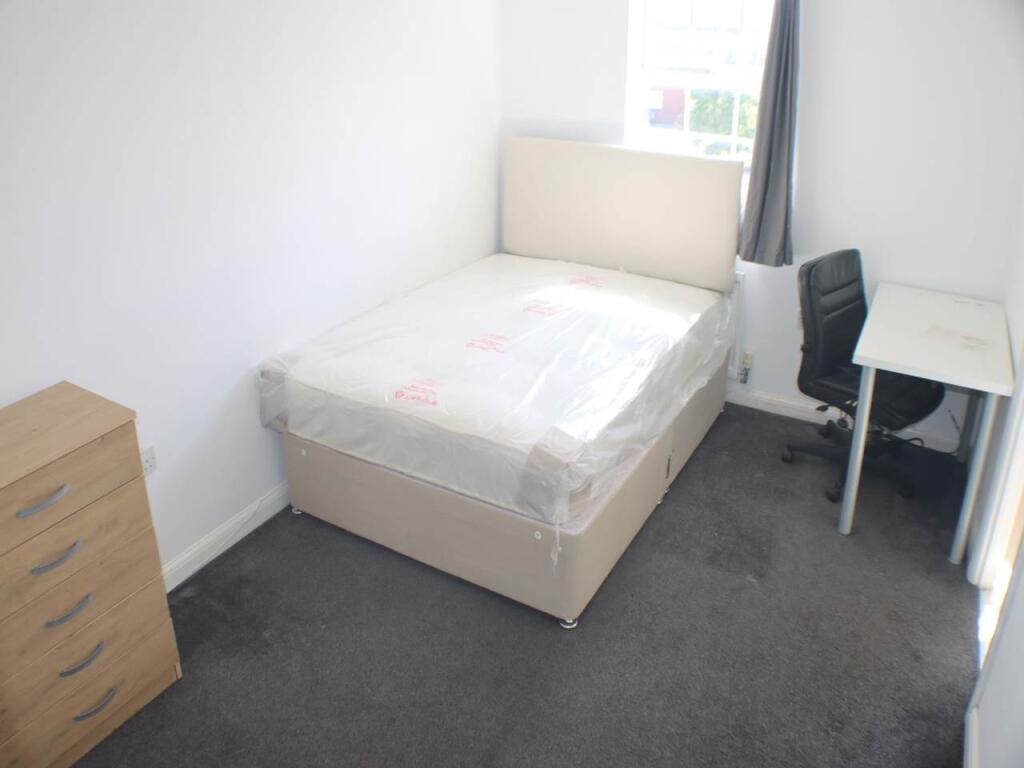 House in Hatfield, Hatfield Business Park - View 5