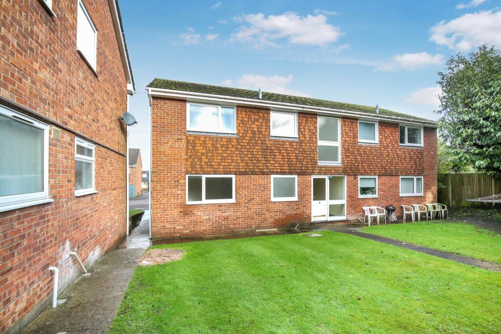 Main image of property: Lauriston Close, Knaphill, GU21