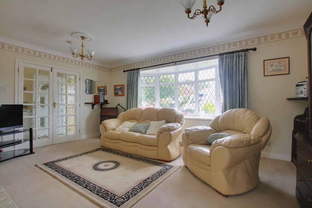 North Baddesley photo 3