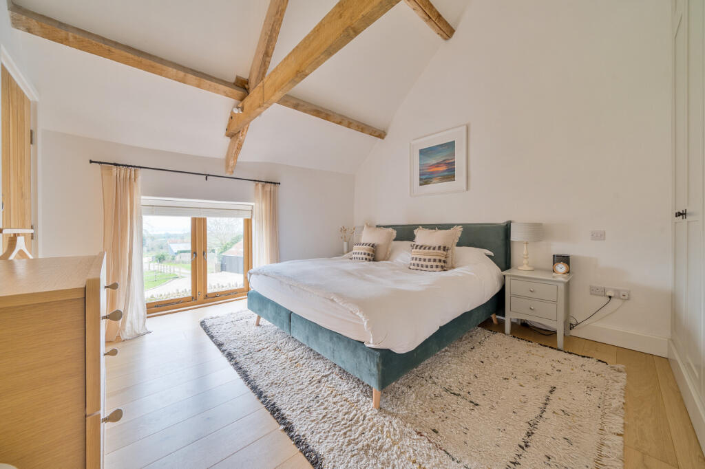 House in Aust, Littleton-upon-Severn - View 3