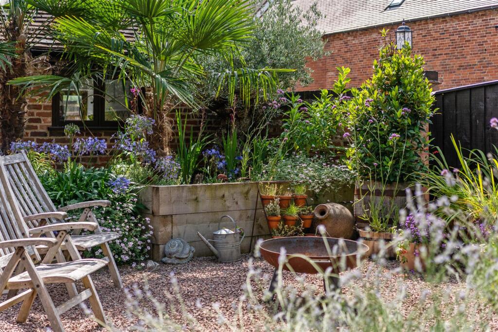 Additional image 33 of Cleobury Lane, Earlswood