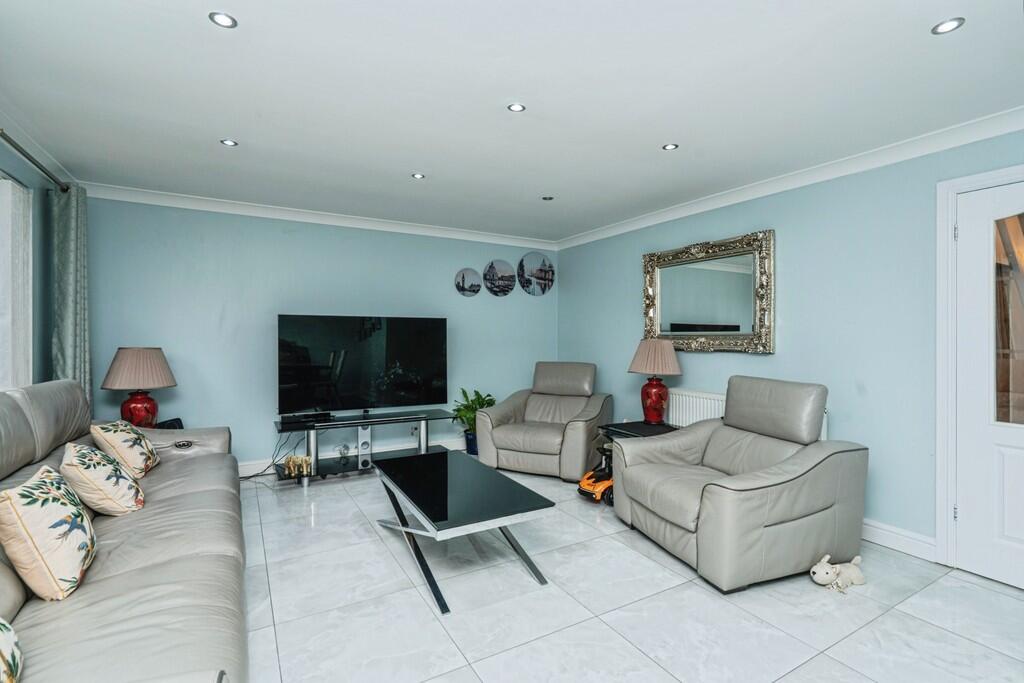 House in Guildford - View 5