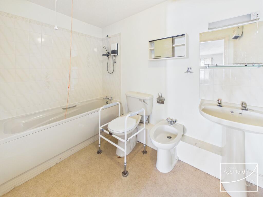 Apartment in Torquay - View 5