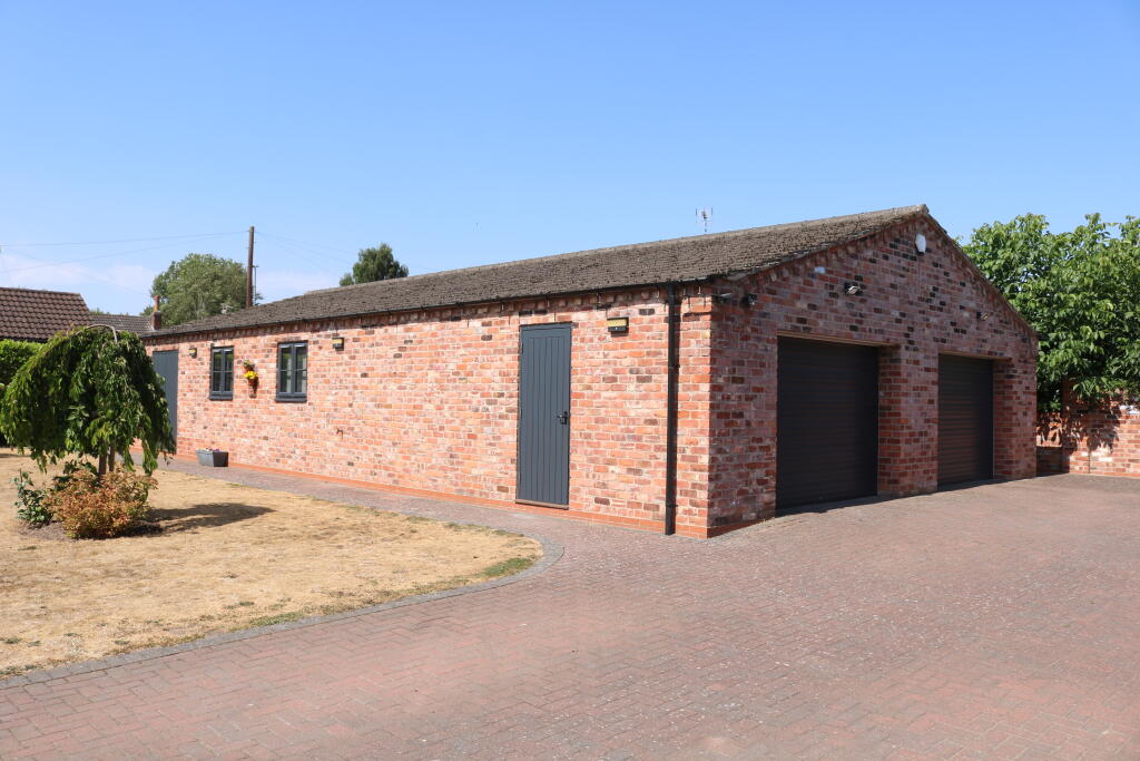7 The Nooking, Haxey, North Lincolnshire, DN9 2JQ photo 2