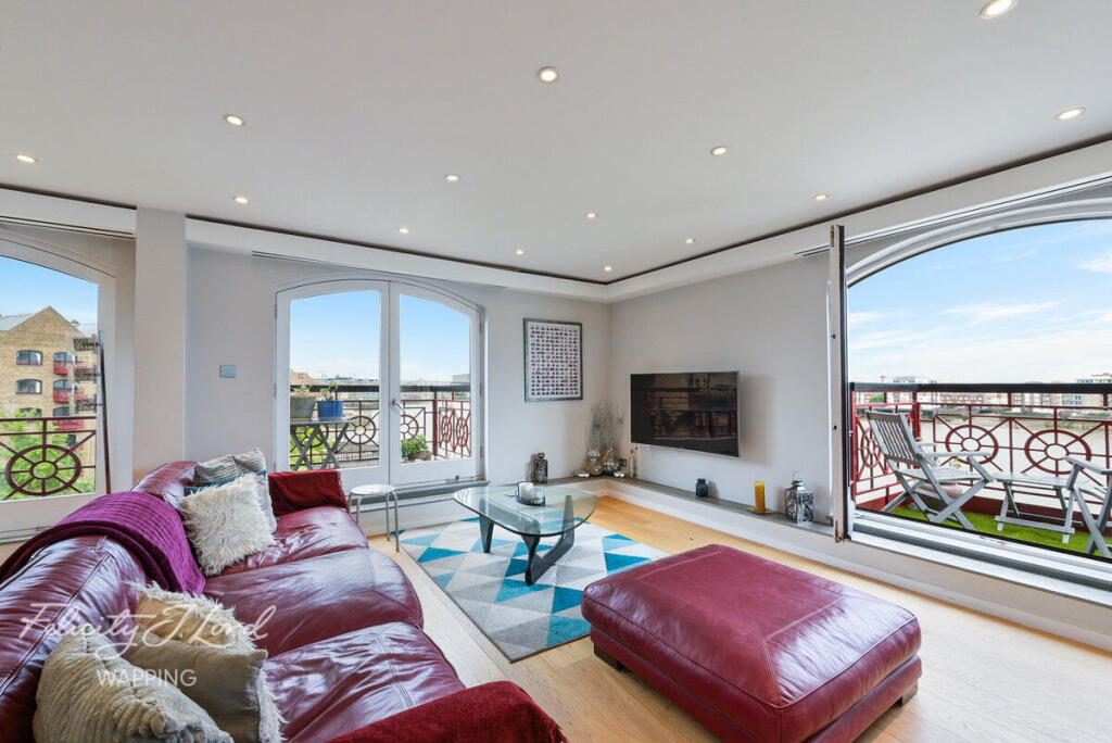 Trafalgar Court, Wapping Wall, London E1W - View 6