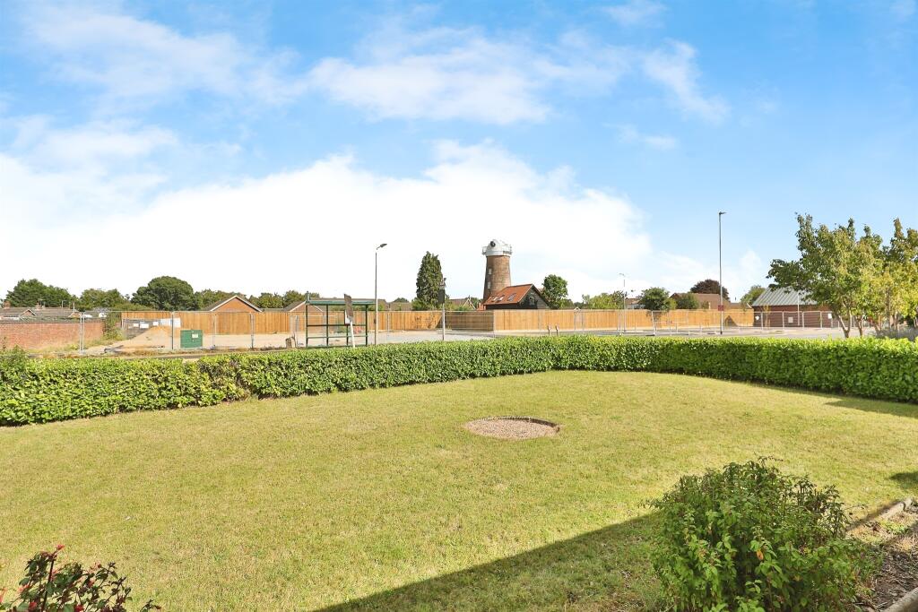 Holt Road, Horsford, Norwich photo 2