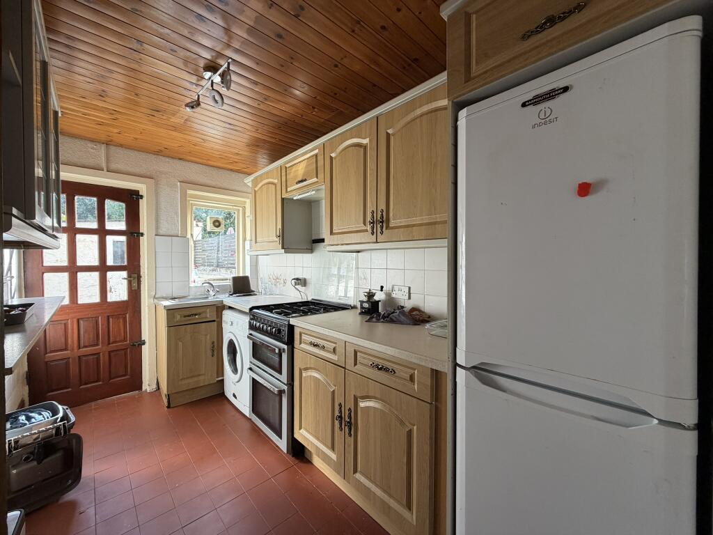 House in Tameside, Newton - More