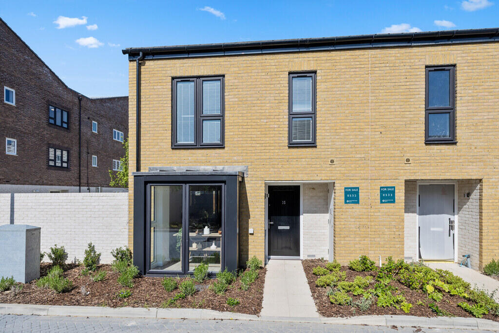 Main image of property: Corys Road,
Rochester,
Kent,
ME1 1PZ