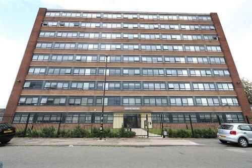 Grove House, Old Trafford, M16 photo 5