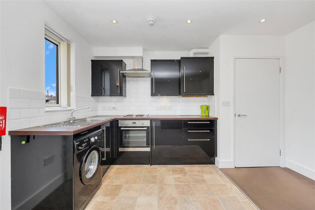 Pollards Row, London, E2 - View 2