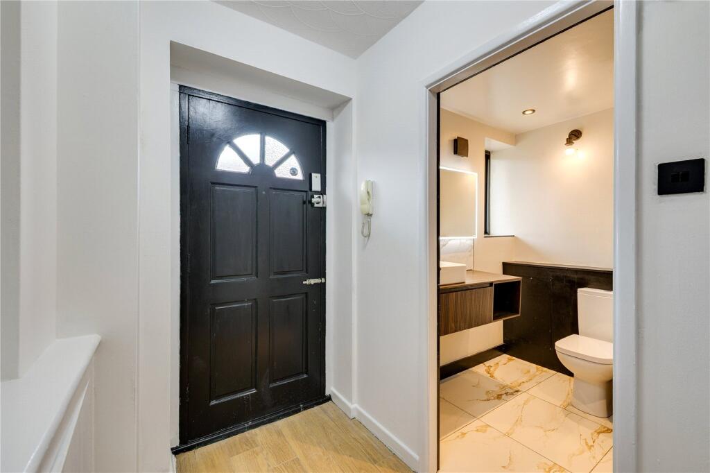 Apartment in Liverpool - View 2