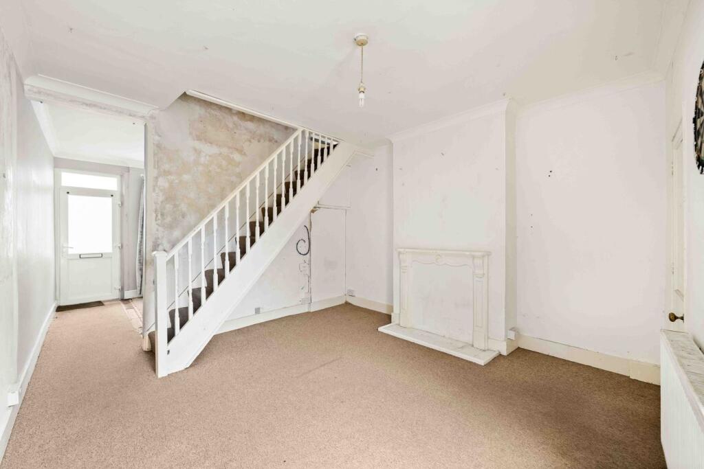 House in Canterbury - View 2