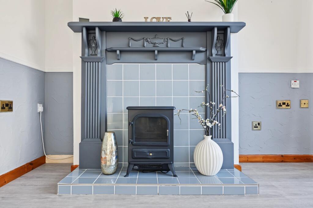 House in Gillingham, Medway - More