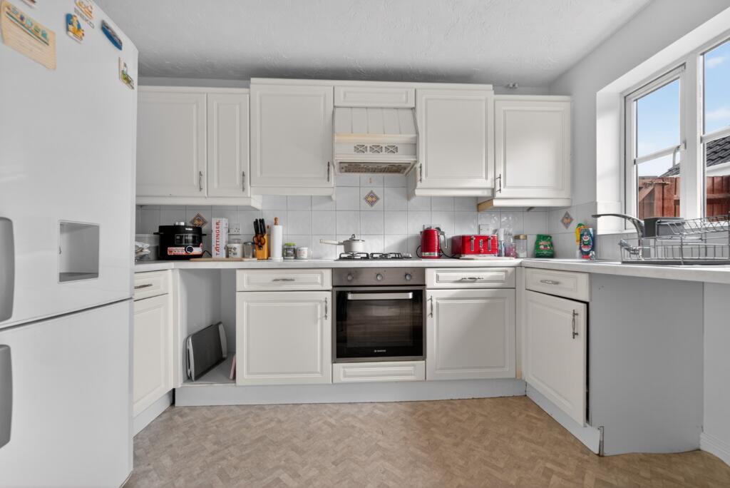 House in Cardiff, Trowbridge - View 2