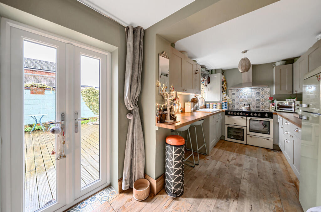 Station Road, Nursling, Southampton, Hampshire, SO16 photo 3