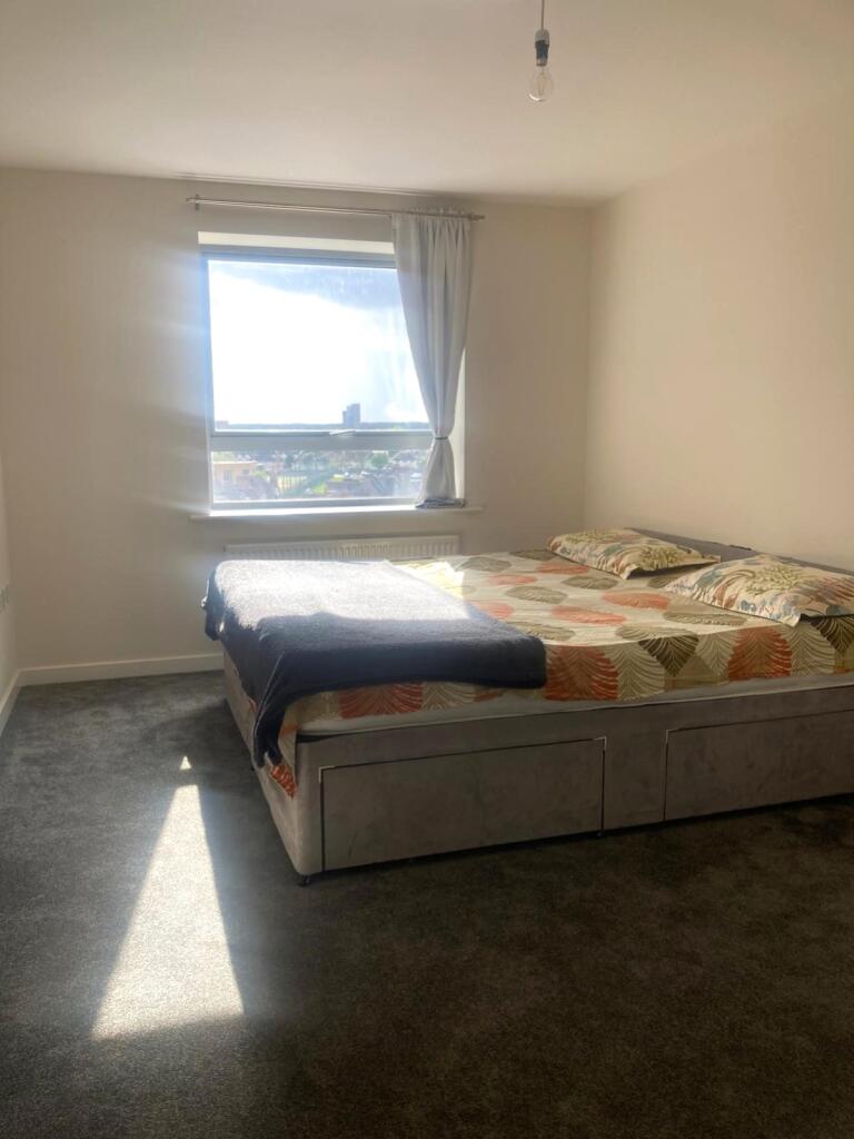 Apartment in Watford - View 3