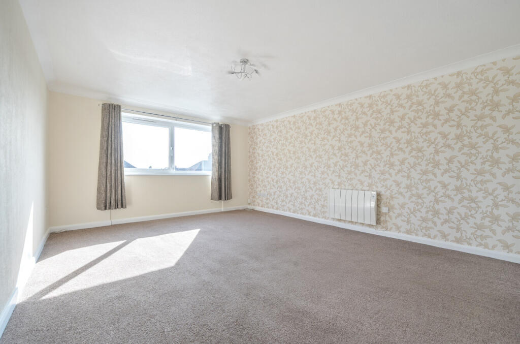 Apartment in Worthing, Broadwater - View 4