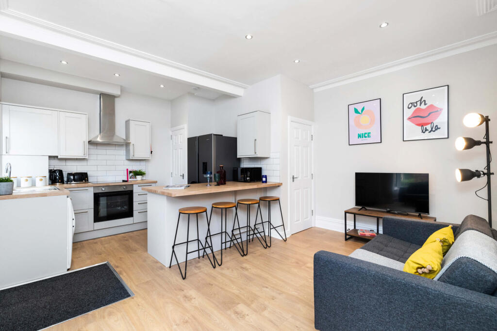 Main image of property: Stanmore View, Leeds