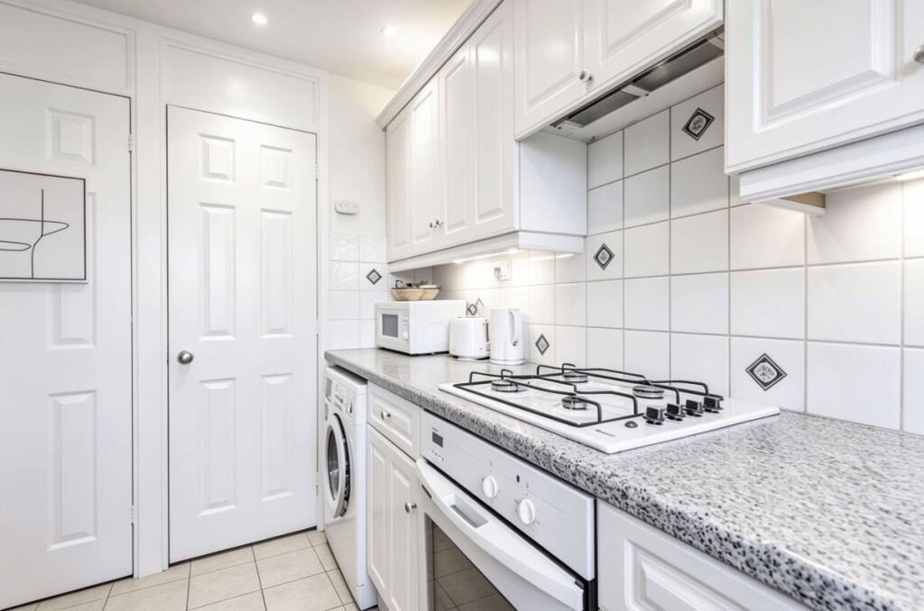 Cambridge Gardens, London, N10 2LN - View 6