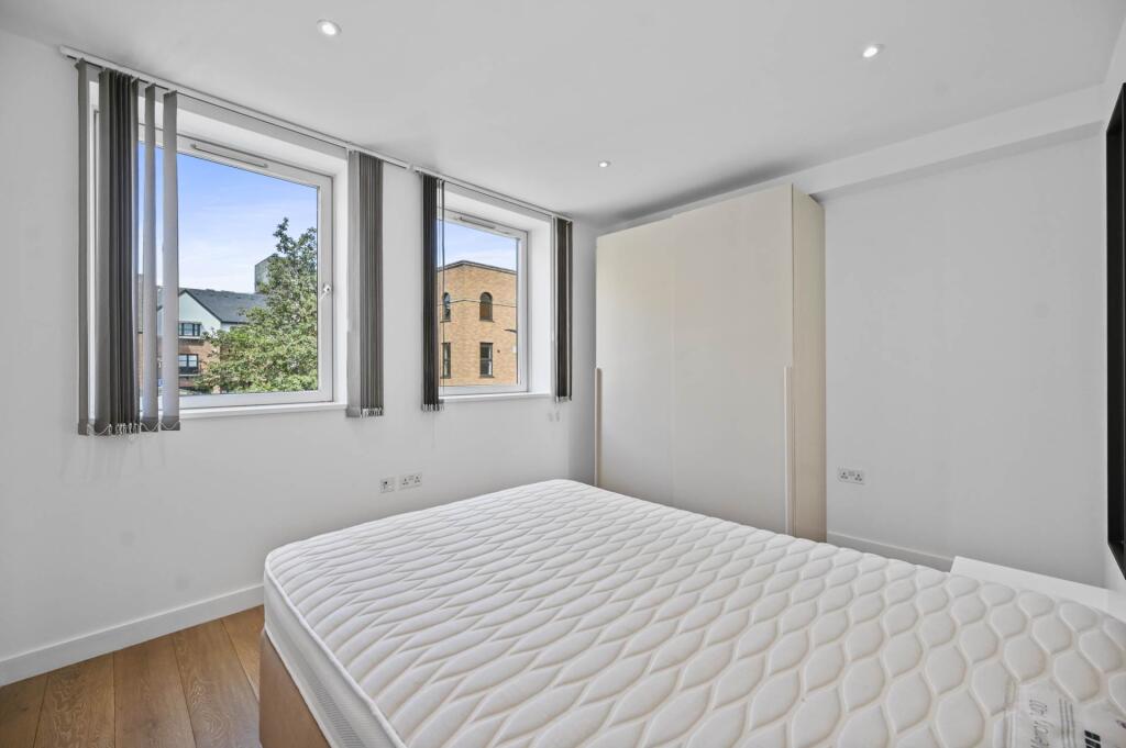 Main image of property: Albion Place, Hammersmith, London, W6 0QT