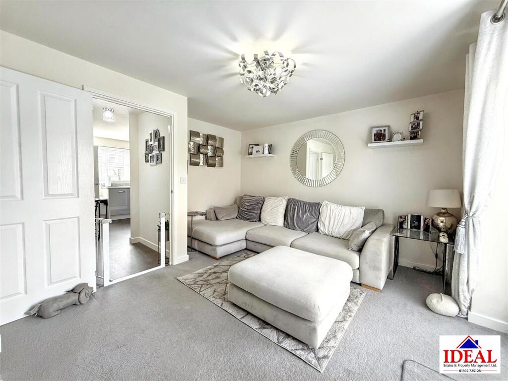 House in Doncaster, South Yorkshire - View 3