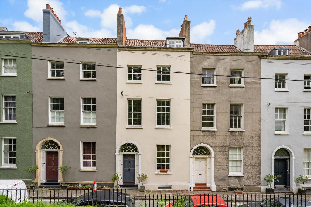 Main image of property: Queens Parade, Bristol BS1
