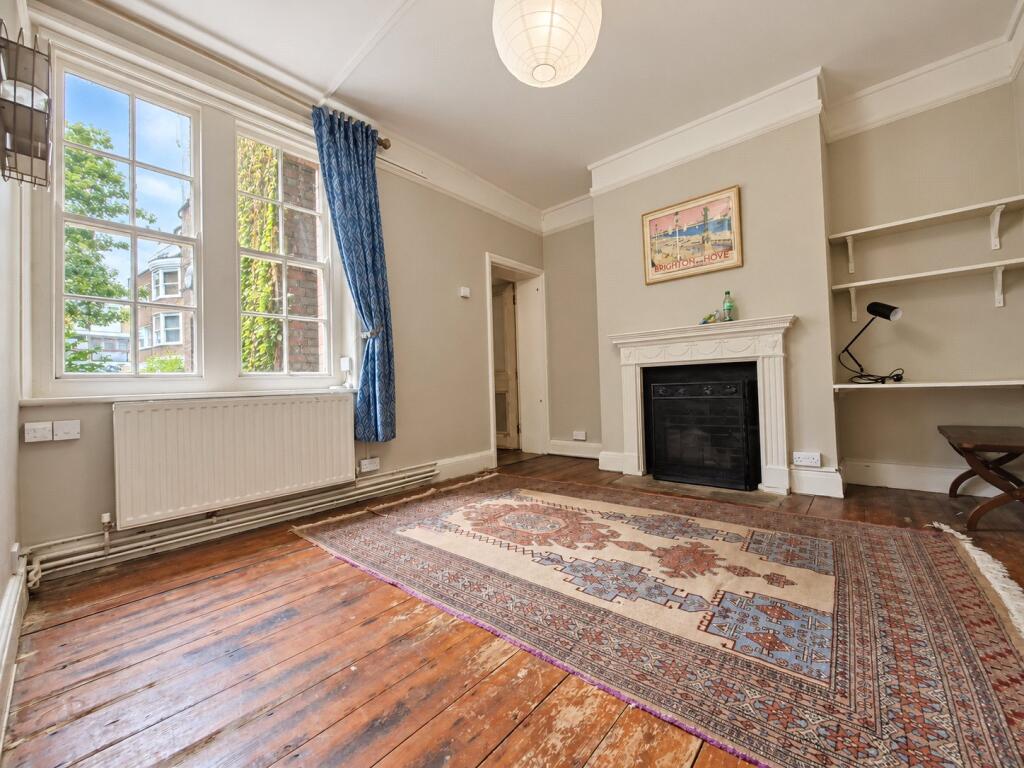 Apartment in London - More