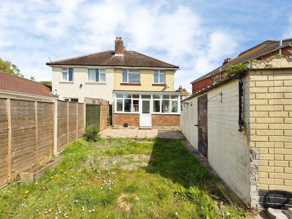 Main image of property: Harcourt Road, Southampton, SO18 1GN