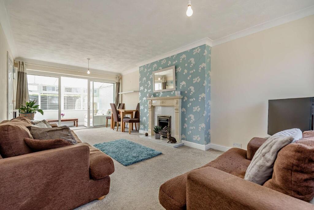 Coppice Way, Harrogate photo 3